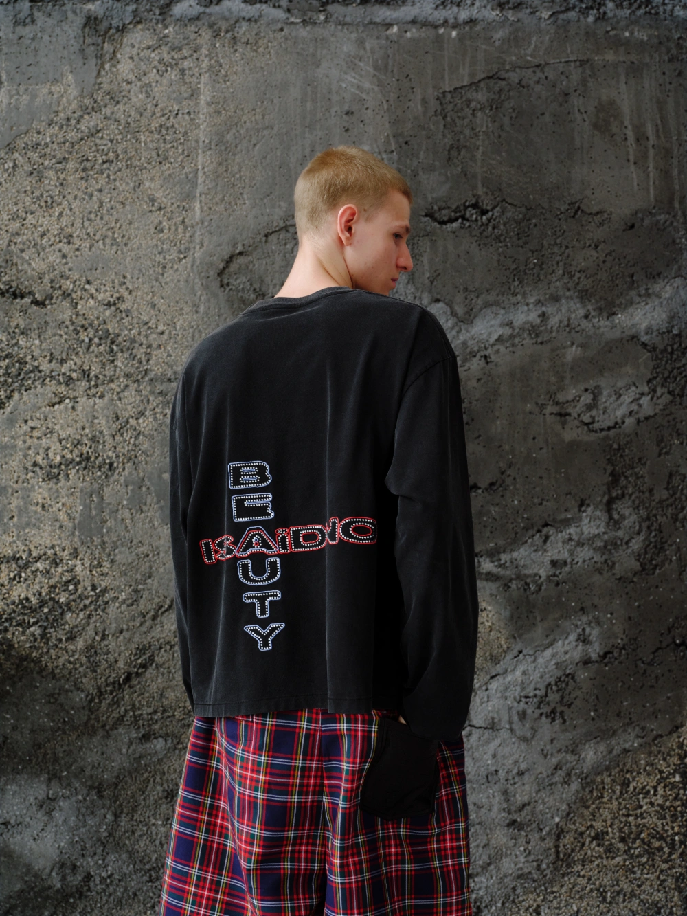 Cabaret Long Sleeve Tee Black - Image 7